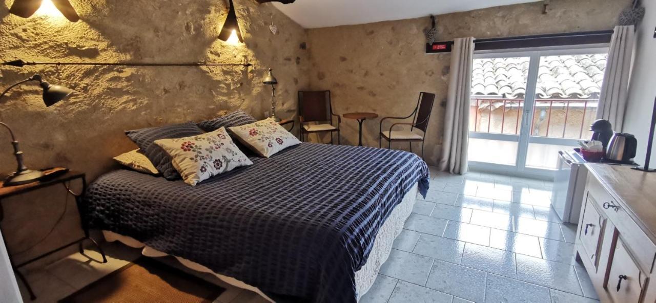 Bed and Breakfast Le Mimosa Saint-Saturnin-de-Lucian Екстер'єр фото